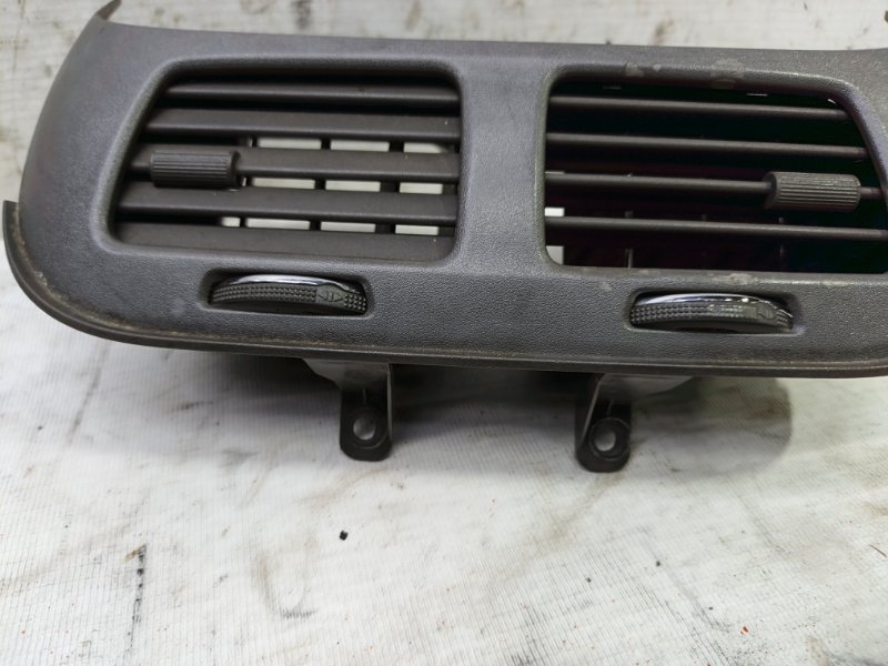 Дефлектор воздушный Chevrolet Cobalt 2013