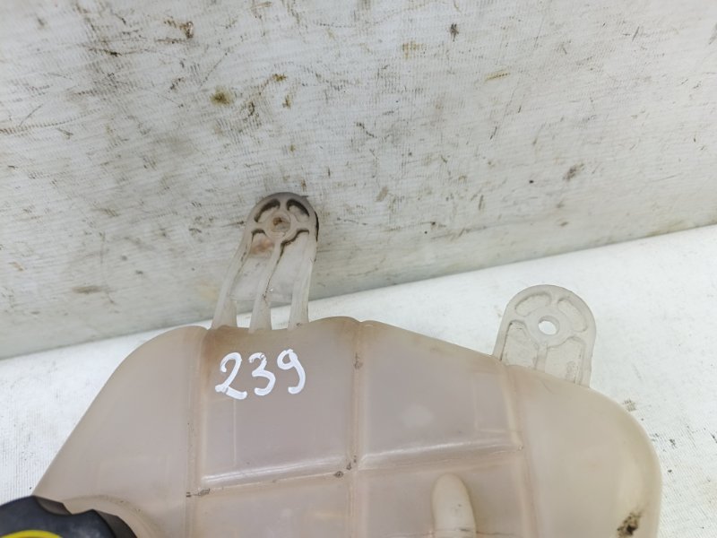 Бачок расширительный Chevrolet Cobalt 2013