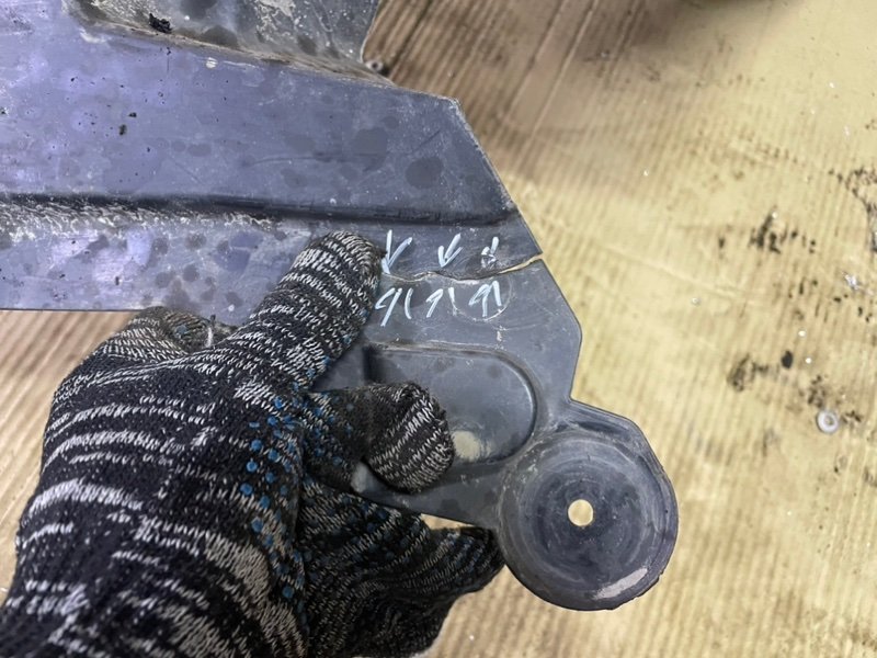 Подкрылок Mercedes CLA - Class 2015 CLA 180