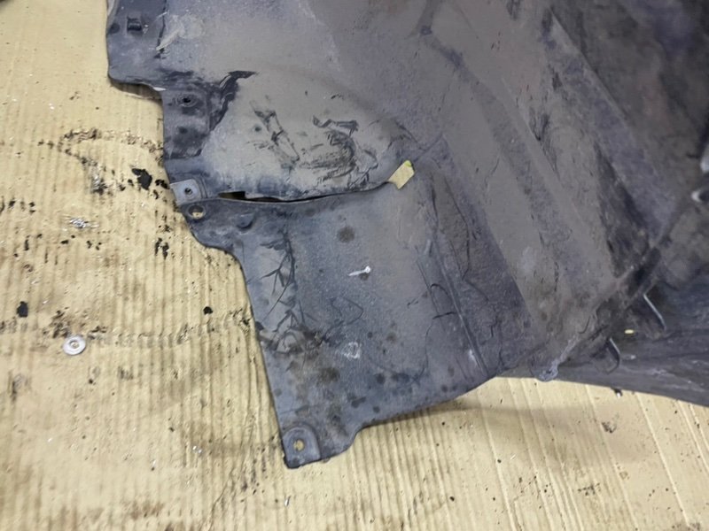 Подкрылок Mercedes CLA - Class 2015 CLA 180