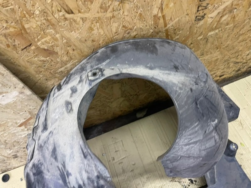 Подкрылок Mercedes CLA - Class 2015 CLA 180