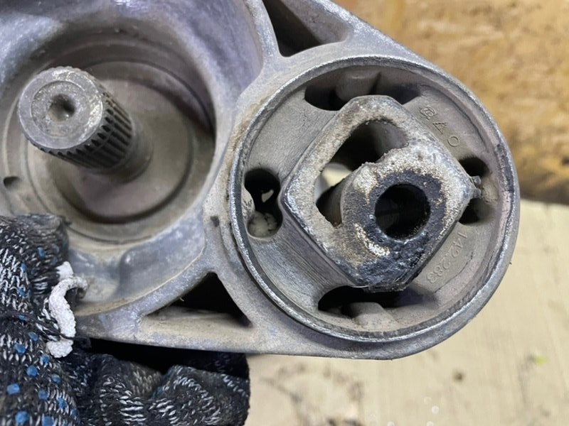 Редуктор Audi Q7 2012