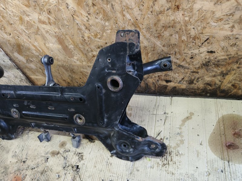 Балка Lada Vesta 2019