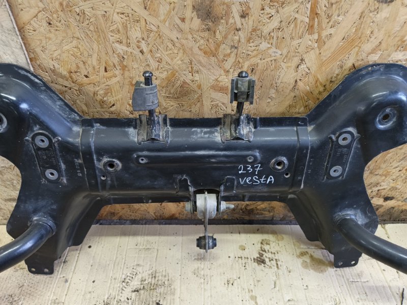 Балка lada vesta 2020