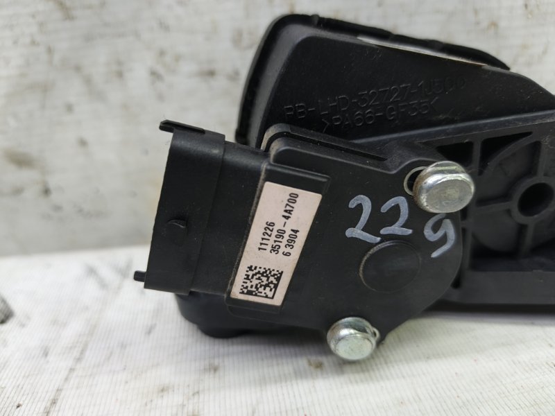 Педаль газа Hyundai Solaris 2014 RB