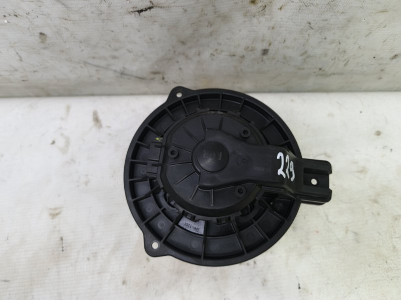 Моторчик печки Hyundai Solaris 2014 RB