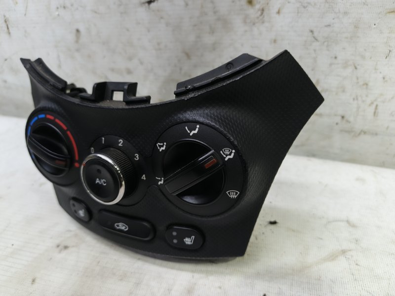 Блок управления климат-контролем Hyundai Solaris 2014 RB