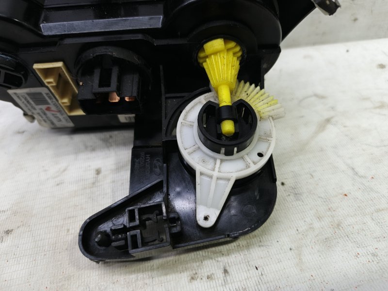 Блок управления климат-контролем Hyundai Solaris 2014 RB