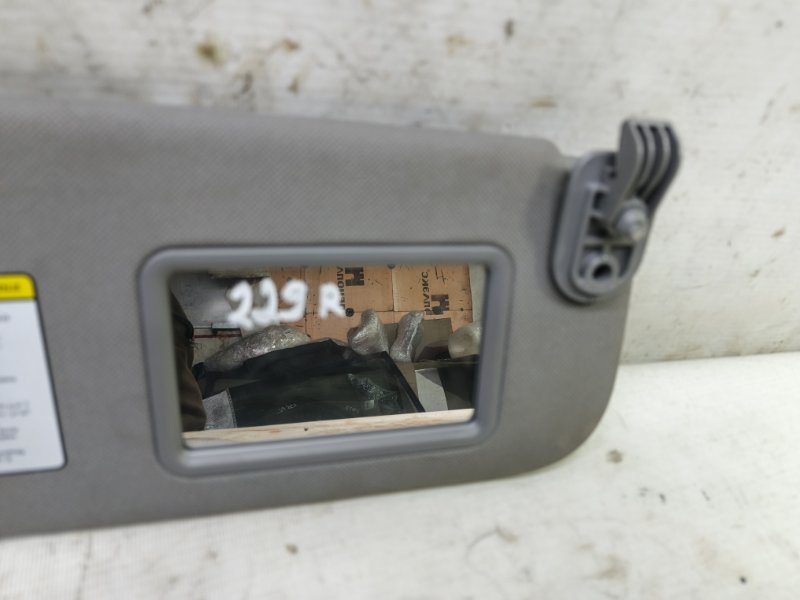 Козырек солнцезащитный Hyundai Solaris 2014 RB