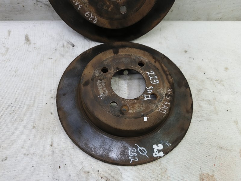 Тормозной диск Hyundai Solaris 2014 RB