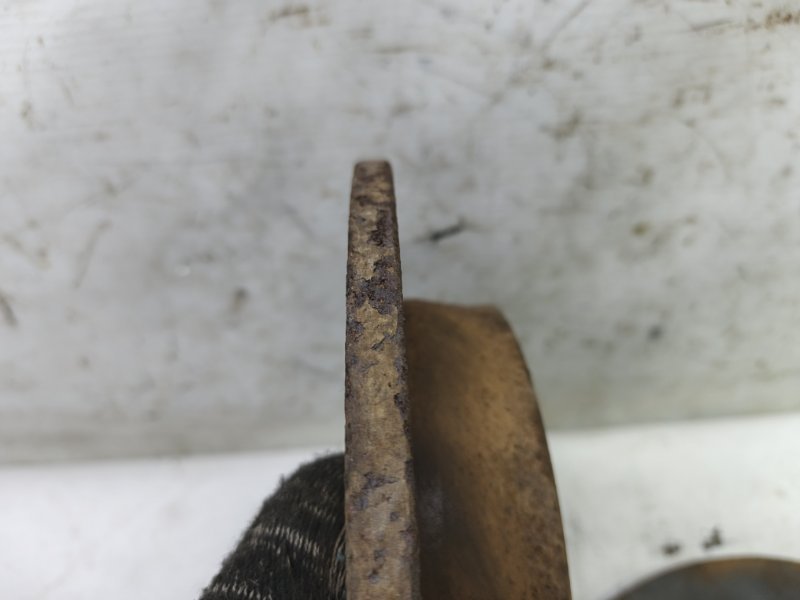 Тормозной диск Hyundai Solaris 2014 RB