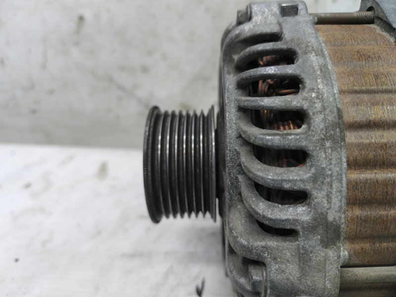 Генератор Nissan Tiida 2007