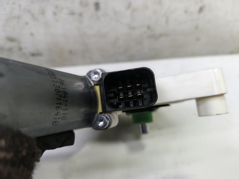 Моторчик стеклоподъемника Mercedes CLA - Class 2015 CLA 180