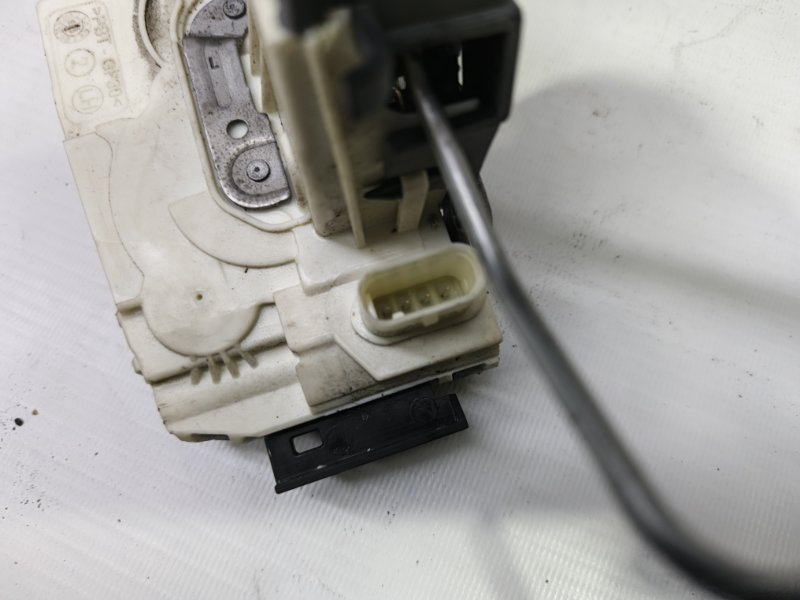 Замок двери Mercedes CLA - Class 2015 CLA 180