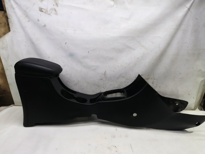 Подлокотник Hyundai Solaris 2014 RB