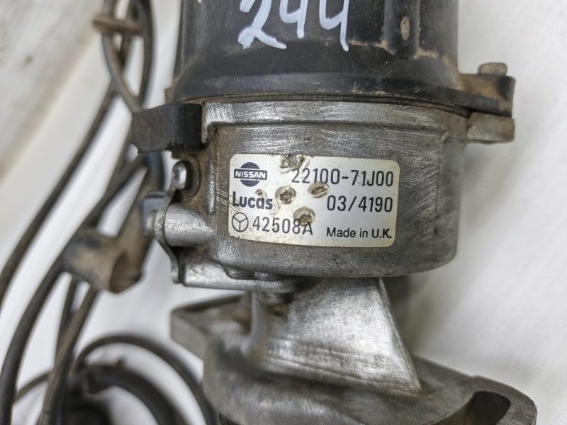 Трамблер Nissan Primera 1990