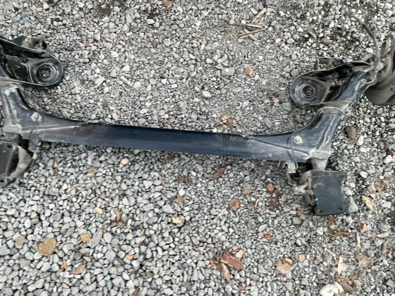 Балка Volkswagen Polo 2017