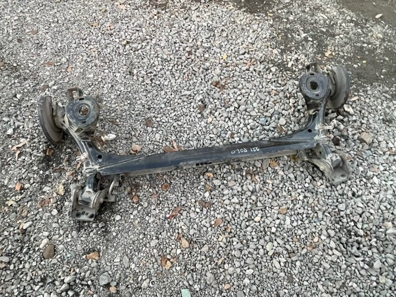 Балка Volkswagen Polo 2017