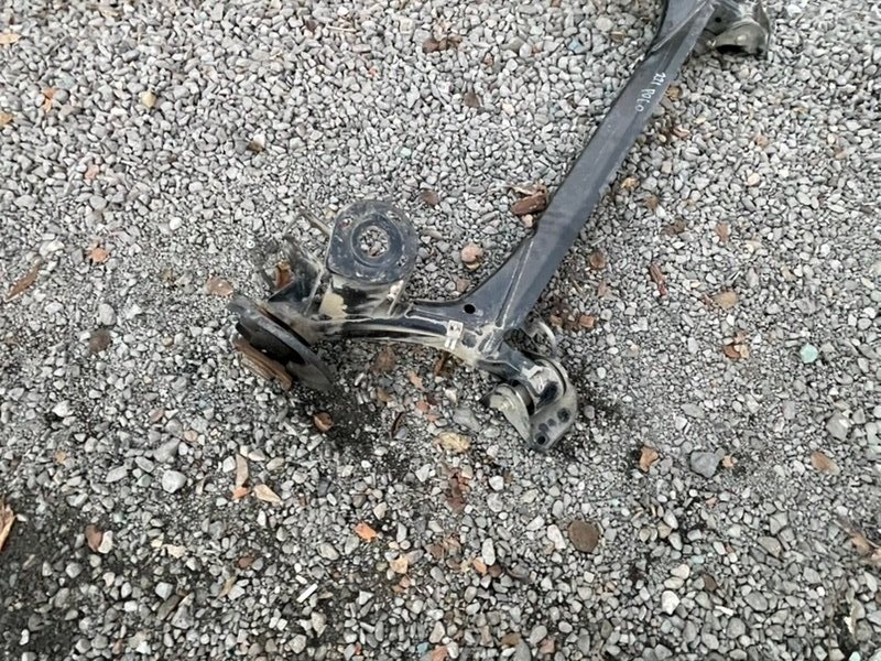 Балка Volkswagen Polo 2017