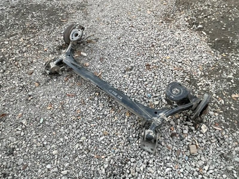 Балка Volkswagen Polo 2017