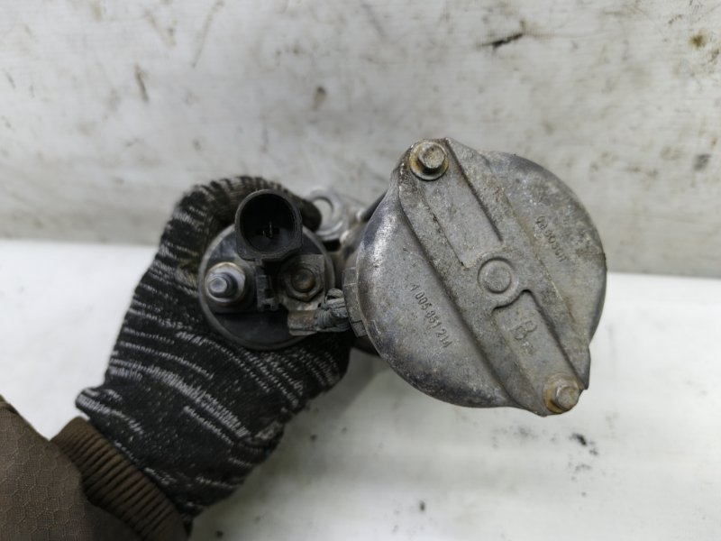 Стартер Volkswagen Polo 2017