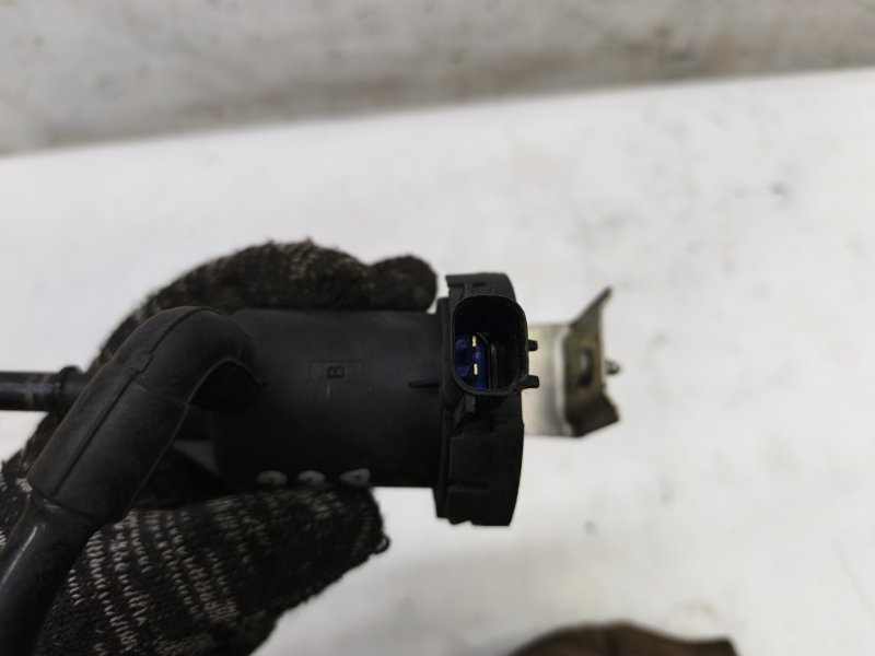 Клапан вентиляции топливного бака Mercedes CLA - Class 2015 CLA 180