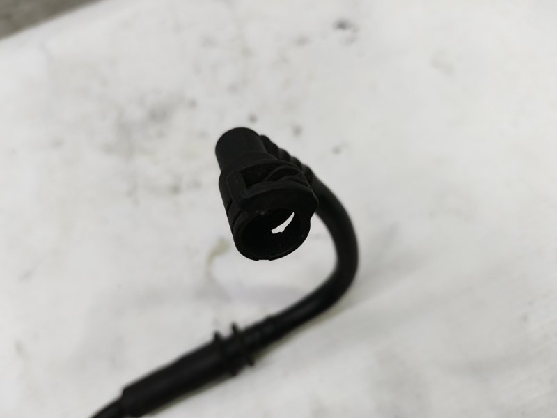 Клапан вентиляции топливного бака Mercedes CLA - Class 2015 CLA 180