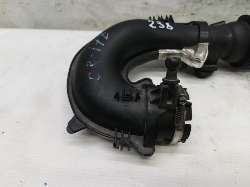 Патрубок воздушного фильтра Mercedes CLA - Class 2015 CLA 180