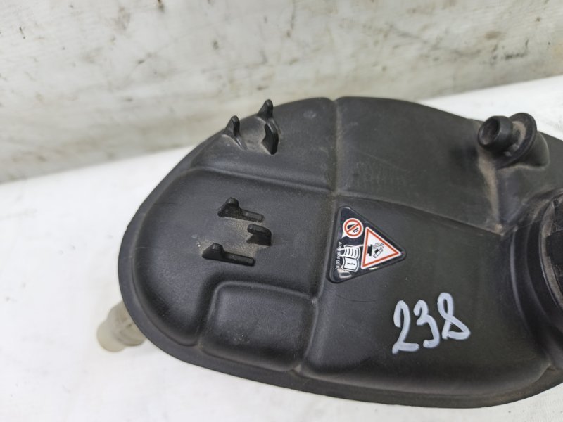 Бачок расширительный Mercedes CLA - Class 2015 CLA 180