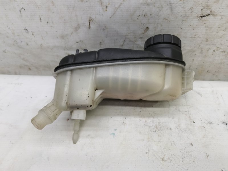 Бачок расширительный Mercedes CLA - Class 2015 CLA 180