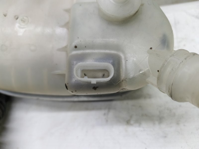 Бачок расширительный Mercedes CLA - Class 2015 CLA 180