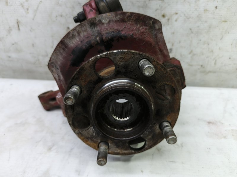 Кулак поворотный Nissan Tiida 2007