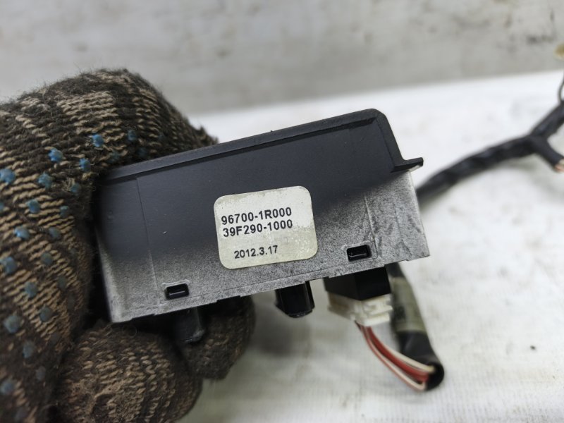 Кнопки руля Hyundai Solaris 2014 RB