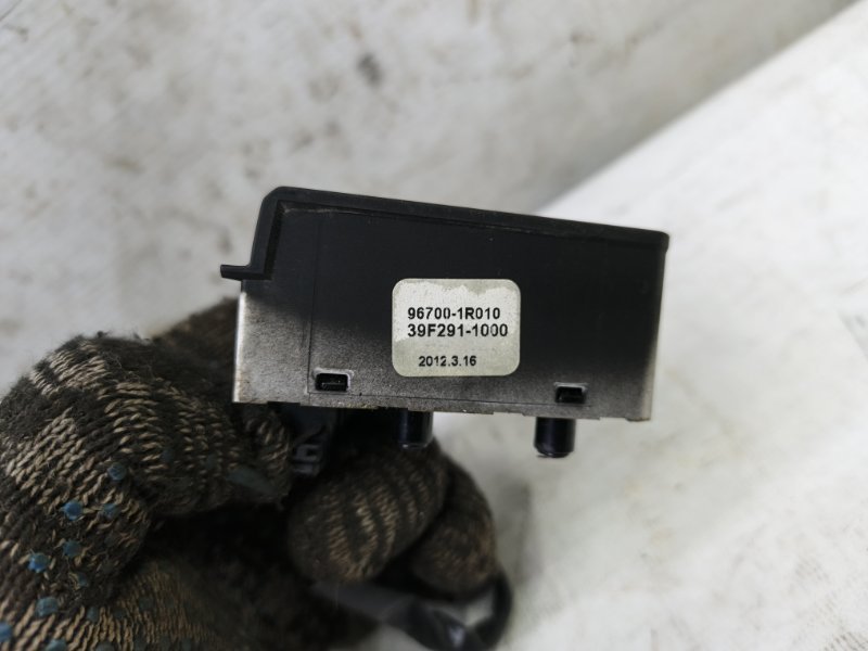 Кнопки руля Hyundai Solaris 2014 RB