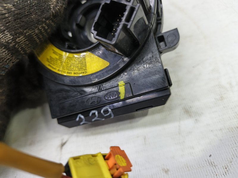 Шлейф подрулевой Hyundai Solaris 2014 RB