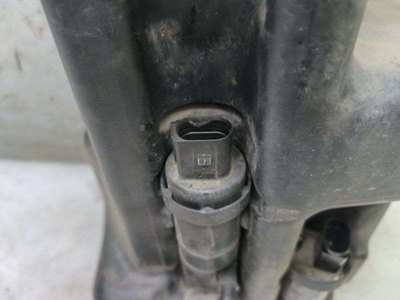 Бачок омывателя Mercedes CLA - Class 2015 CLA 180