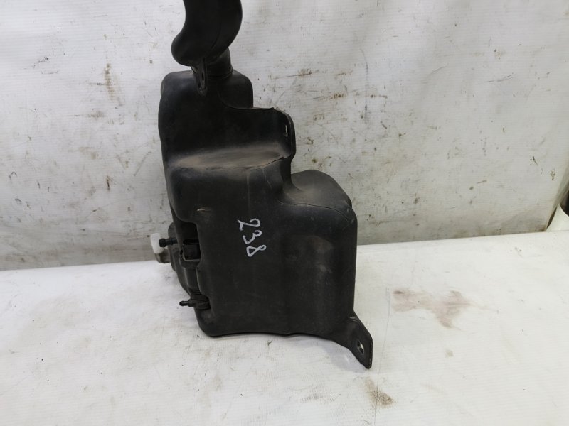 Бачок омывателя Mercedes CLA - Class 2015 CLA 180