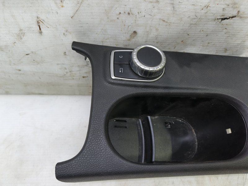 Блок управления мультимедиа Mercedes CLA - Class 2015 CLA 180