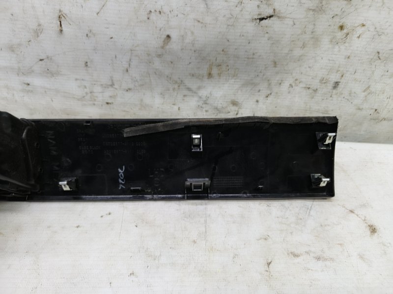 Дефлектор воздушный Nissan Tiida 2007