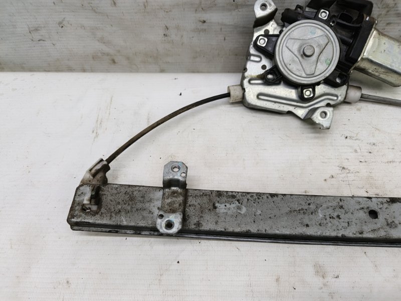 Стеклоподъемник электрический Nissan Tiida 2007