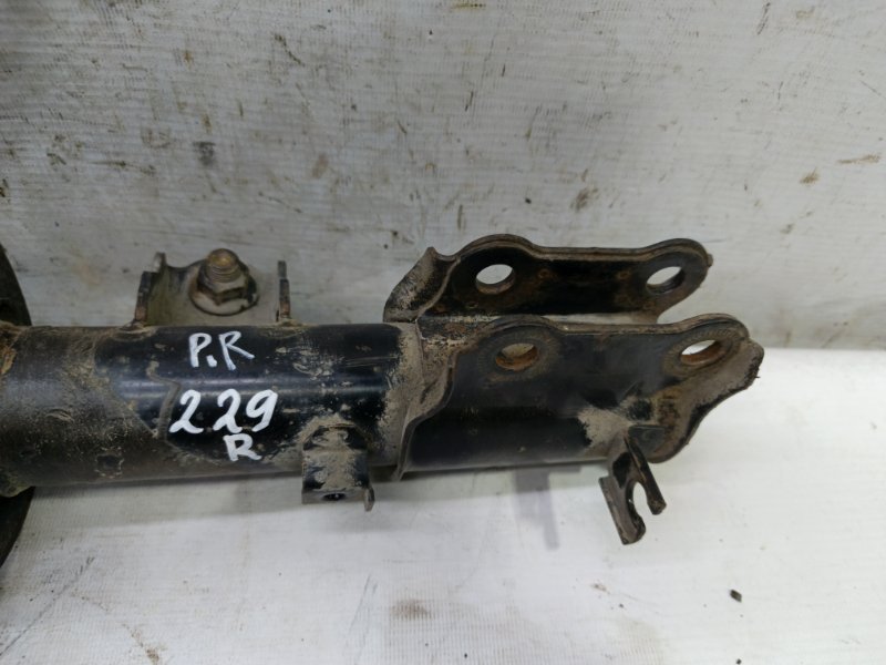 Амортизатор Hyundai Solaris 2014 RB