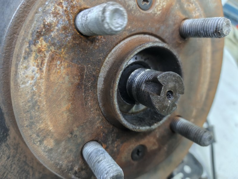 Кулак поворотный Hyundai Solaris 2014 RB