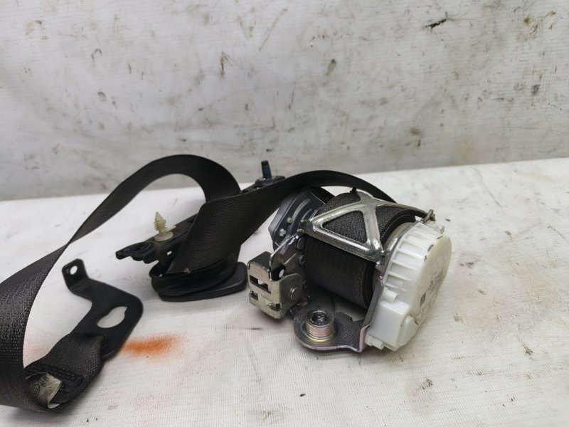 Ремень безопасности Chevrolet Cobalt 2013