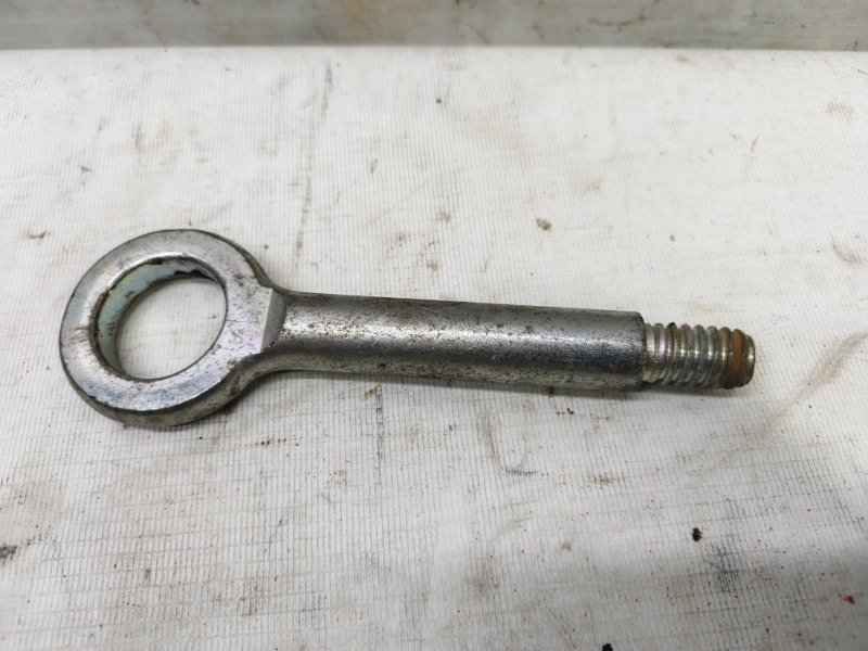 Крюк буксировочный Chevrolet Cobalt 2013