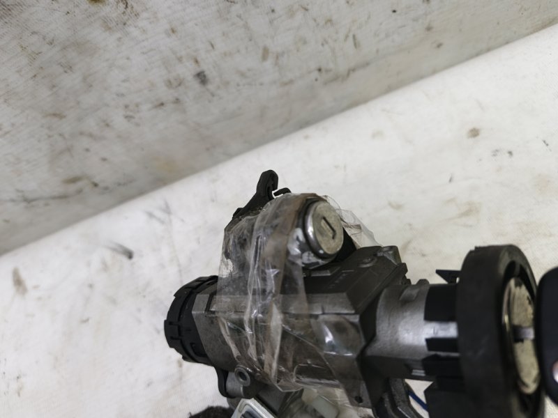 Замок зажигания Chevrolet Cobalt 2013