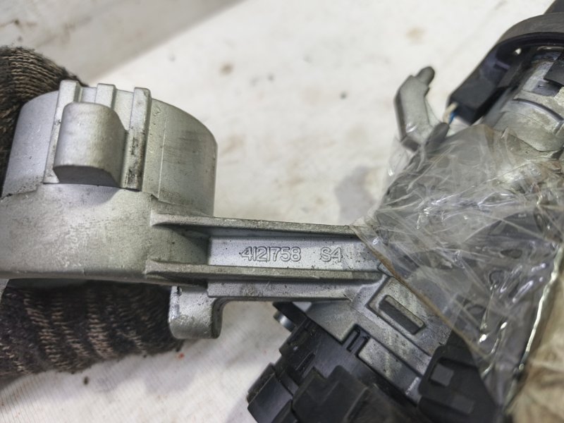 Замок зажигания Chevrolet Cobalt 2013