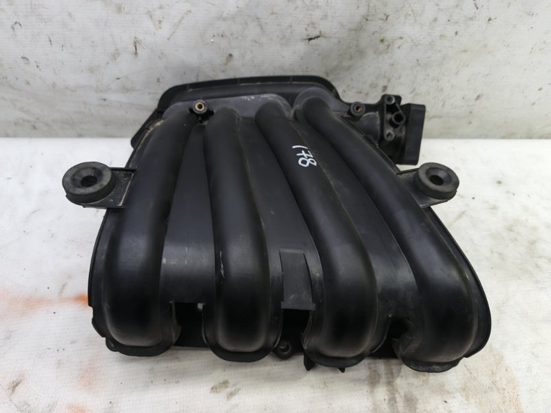 Впускной коллектор Nissan Tiida 2007