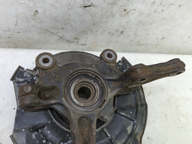 Кулак поворотный Chevrolet Cobalt 2013