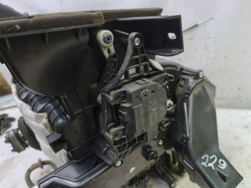 Корпус отопителя Hyundai Solaris 2014 RB