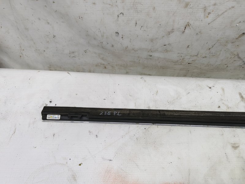 Молдинг стекла Mercedes CLA - Class 2015 CLA 180